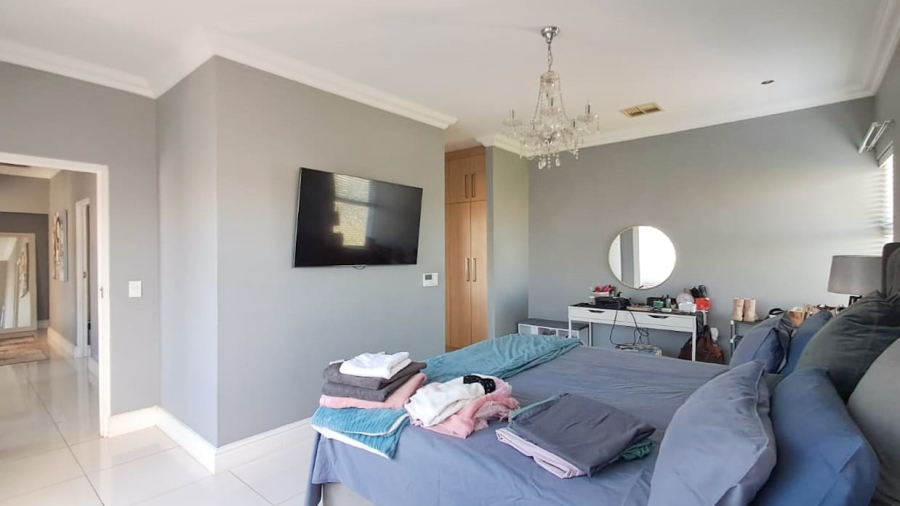 To Let 4 Bedroom Property for Rent in Avalon Estate Western Cape